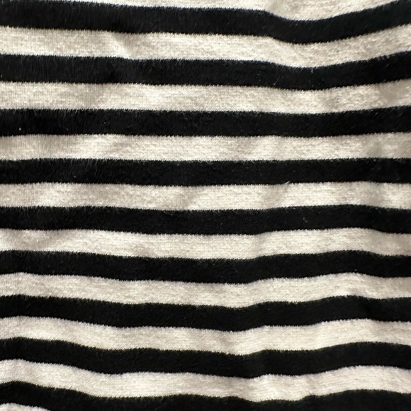 Abercrombie & Fitch Stripped Crop Top - Picture 4 of 8